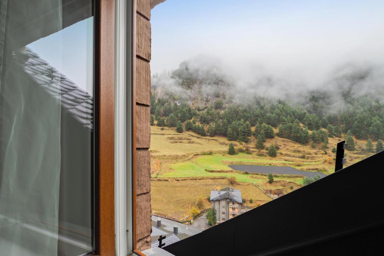 Comfortable Studio With Mountain View In Arinsal 40 M² + Ski Storage Exteriör bild