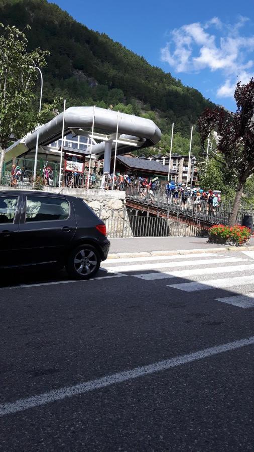 Comfortable Studio With Mountain View In Arinsal 40 M² + Ski Storage Exteriör bild