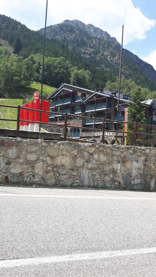Comfortable Studio With Mountain View In Arinsal 40 M² + Ski Storage Exteriör bild
